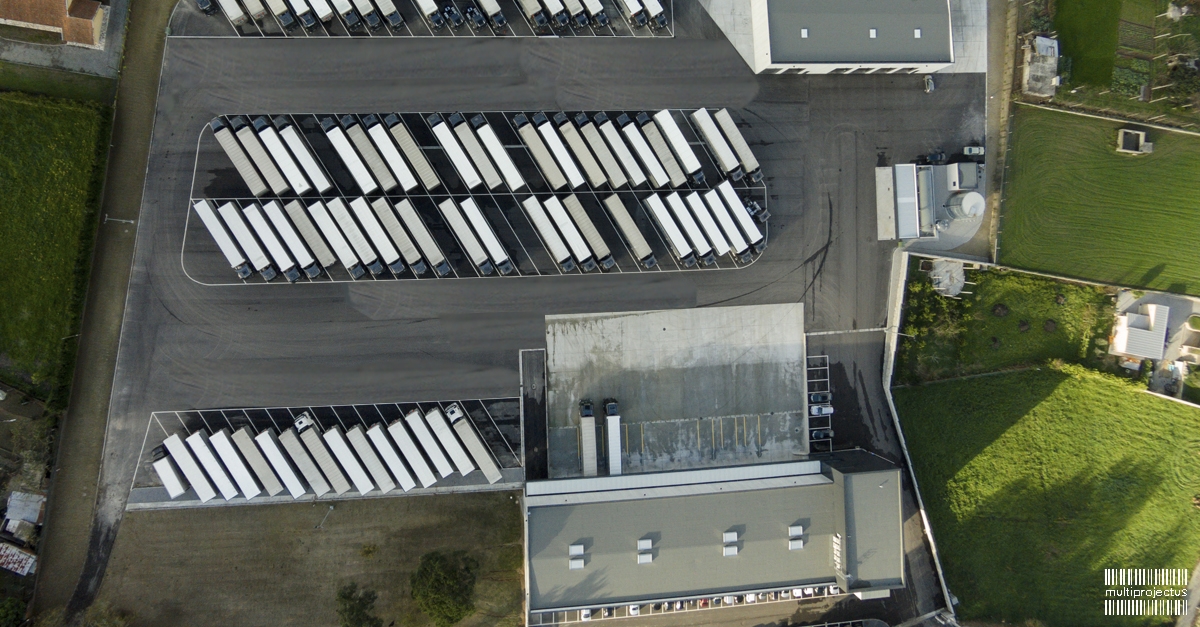 Vista aérea de lote de unidade logistica com oficina - BrunoTir - CONSTRUÇÃO LOGÍSTICA - Multiprojectus
